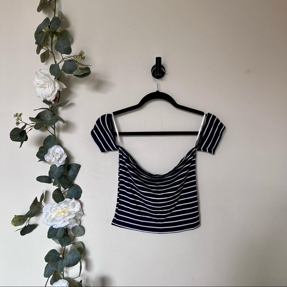Forever 21 Slit Sleeves Tube Top